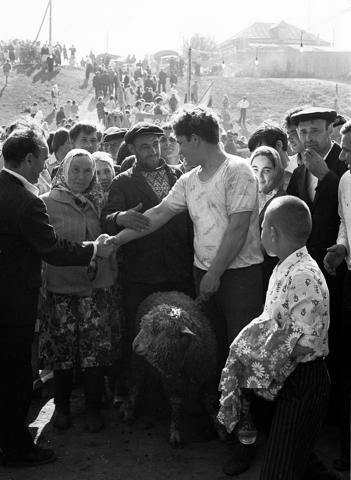 Люди и их чувства на снимках 1960-80-х годов казанского фотографа Рустама Мухаметзянова 33