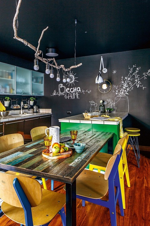 Стильно, ярко, бюджетно: квартира из 90-х, преобразившаяся до неузнаваемости интерьер и дизайн