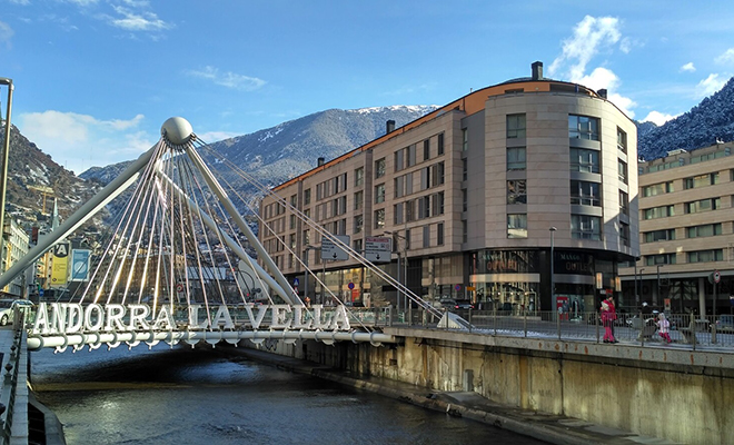 5 стран, живя в которых не нужно платить налоги 5 стран, живя в которых не нужно платить налоги Культура