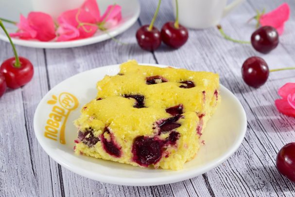 Летний пирог с вишней Летний пирог с вишней