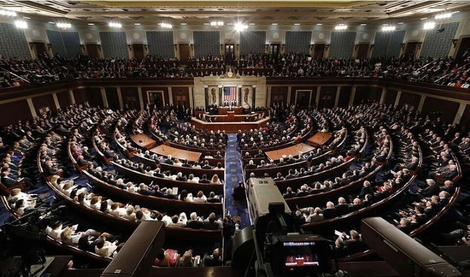    Конгресс США: Рост госдолга чреват крахом правительства и обвалом доллара REUTERS