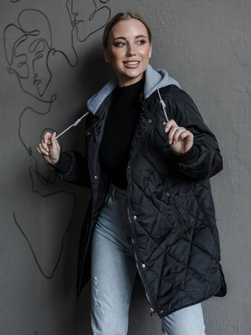 Женская демисезонная куртка с легкой ноткой оверсайз с отстегивающимся капюшоном - хит 2023 года! 04