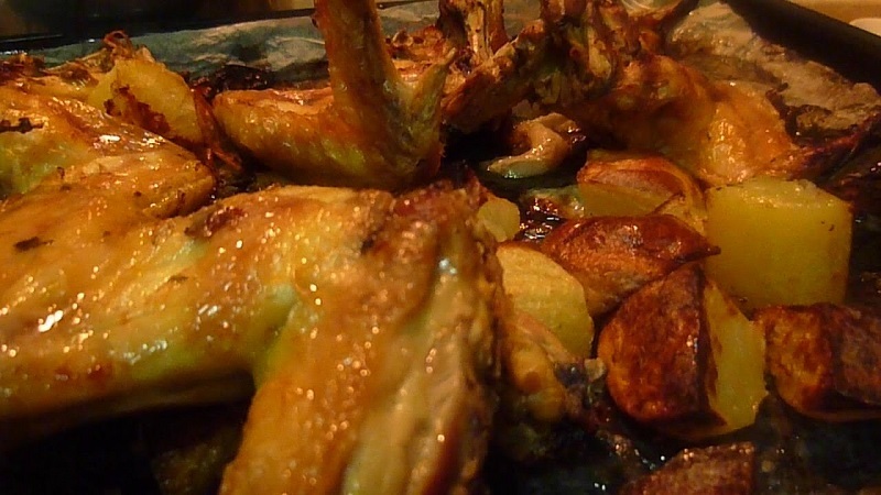 крылышки с картошкой