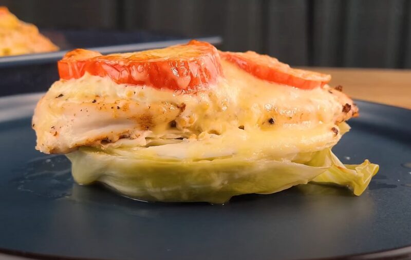 Капуста с курицей в духовке. Самый простой и вкусный рецепт на ужин Капуста с курицей в духовке. Самый простой и вкусный рецепт на ужин блюдо, круги, курицы, выкладываем, противень, капусту, блюда, смазываем, время, капуста, Капуста, куриное, сметаной, Выкладываем, соединяем, филеДля, соуса, сметану, зернистой, каждый