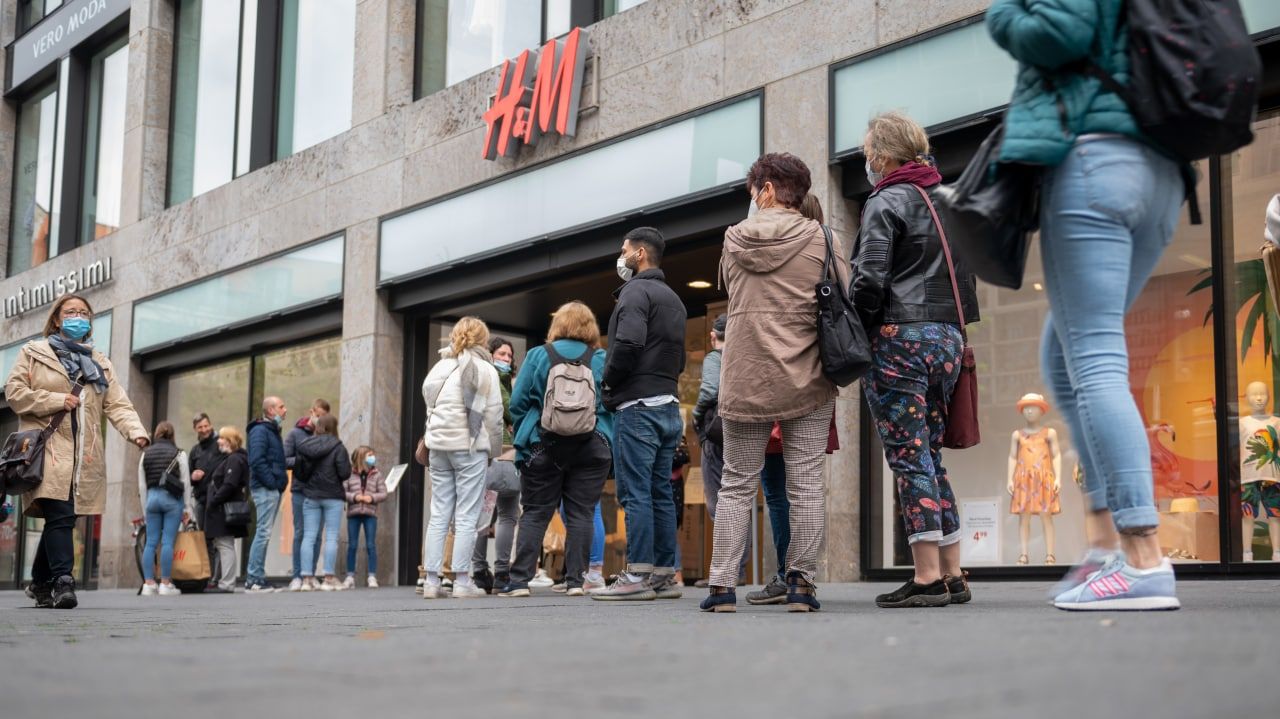 Магазины H&M откроются в регионах России в конце августа Общество