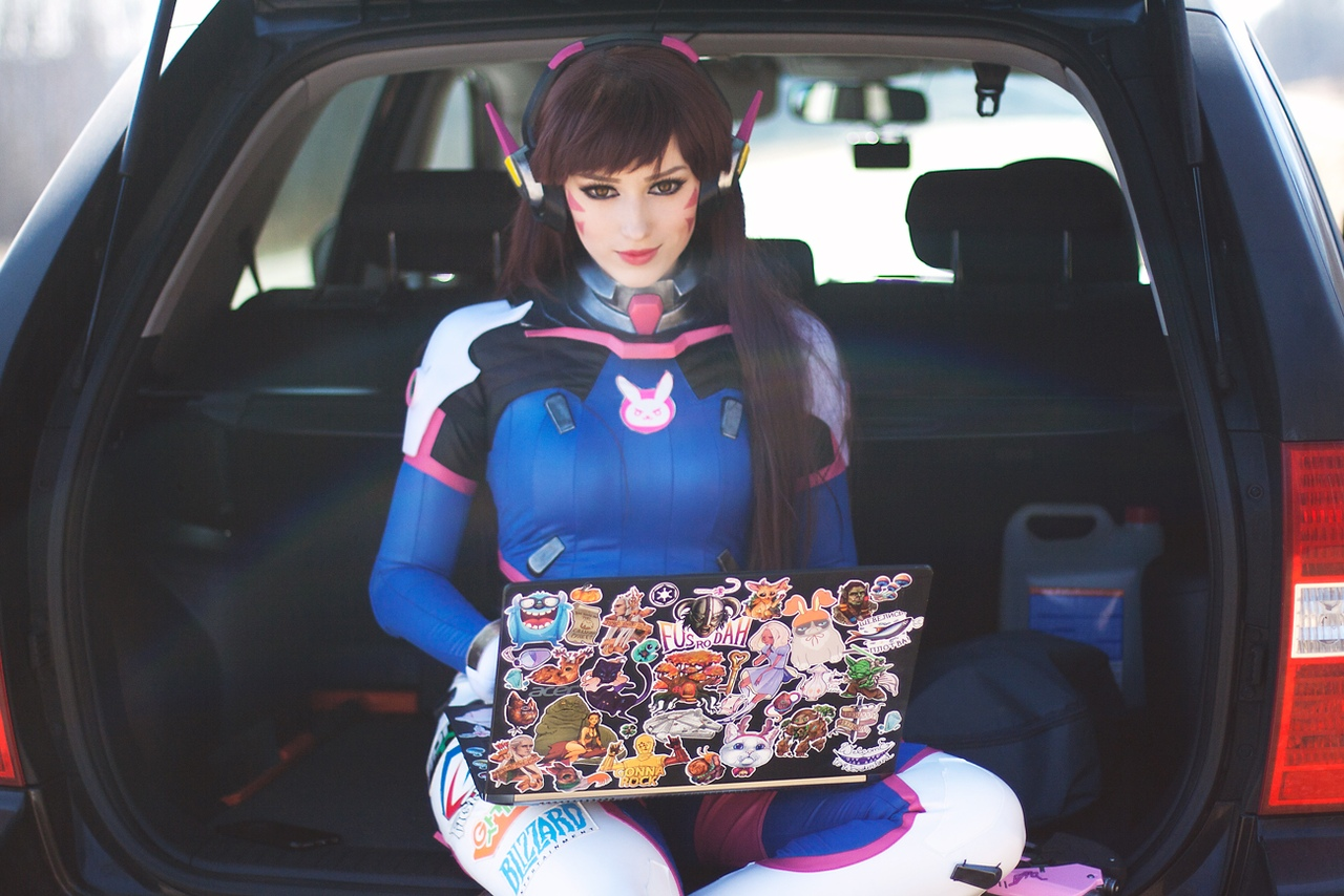 Overwatch - Косплей: Мария Давыдова в образе прекрасной D.Va Overwatch - Косплей: Мария Давыдова в образе прекрасной D.Va Игры