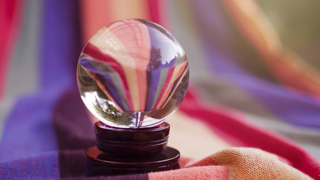 Расшифровано пророчество Ванги о женских именах, обладательницы которых скоро разбогатеют Общество