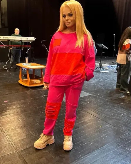 Ларисе Долиной грозит новый штраф в 100 млн рублей рублей, Долиной, пруда, Долина, певице, ДолинаЛариса, участке, Лурье, штраф, квартиры, потерей, декабре, 2025го, оспорила, Верховный, встал, сторону, когда, певицу, денег