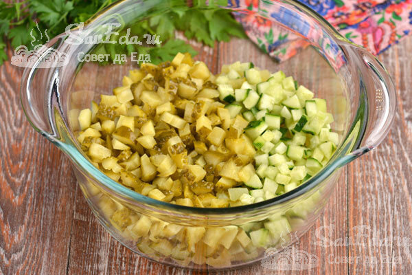Окрошка, которая вас точно удивит вкусом - 3 отличных варианта Окрошка, которая вас точно удивит вкусом - 3 отличных варианта нарезаем, окрошку, мелко, очень, можно, окрошки, огурцы, выкладываем, окрошка, томатном, соусе, перемешиваем, свежие, сразу, интересный, готова, выделения, картофель, колбасы, будет