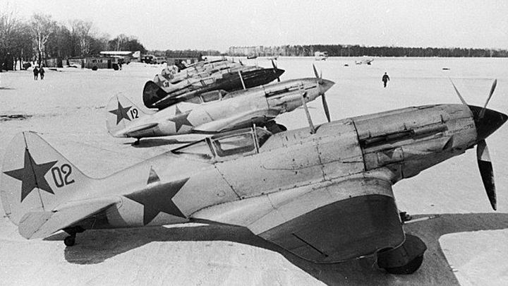"Моё место – в небе": Как лётчик Сорокин воевал с фашистами без обеих ног история,подвиг