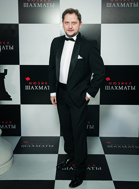 Ольга Бузова с мамой, Филипп Киркоров, Анатолий Карпов и другие на премьере мюзикла "Шахматы" Звезды,Новости о звездах