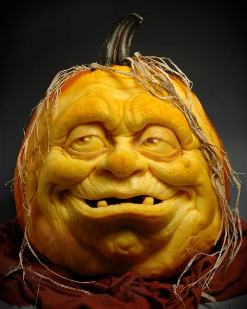 19 крутых идей для вырезания тыквы на Хэллоуин 19 крутых идей для вырезания тыквы на Хэллоуин