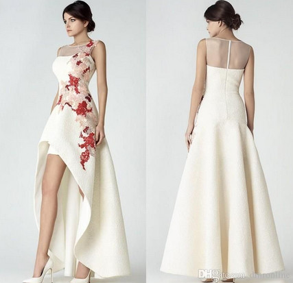 Прекрасные платья с люневильской вышивкой покоряют подиумы мира Прекрасные платья с люневильской вышивкой покоряют подиумы мира лучшее