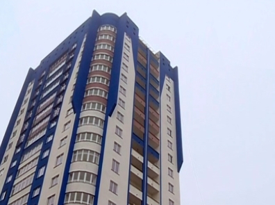 В Китае малыш упал с пятнадцатого этажа и остался жив