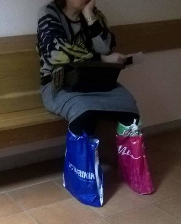 Мало кто замечал, но на карусели в парке все лошадки - девочки. анекдоты