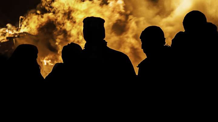 Киллеры, разборки со стрельбой и вымогательство: В Россию возвращаются лихие 90-е? россия