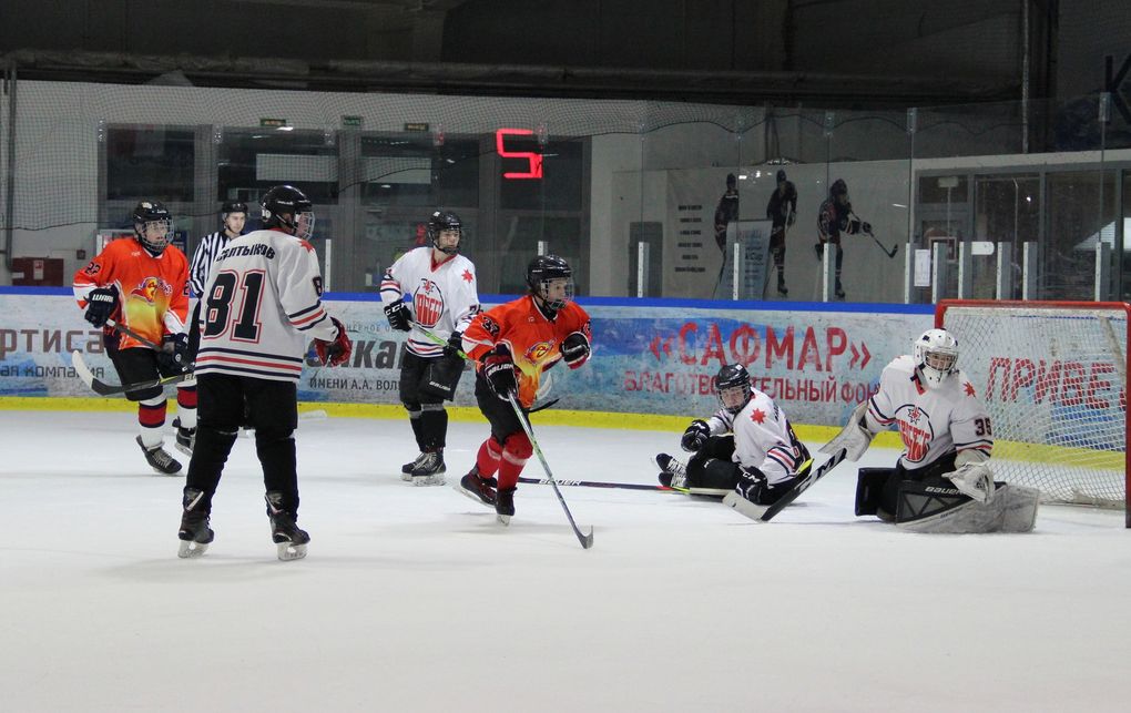 Юные хоккеисты глазовского «Прогресса» стали первыми финалистами регионального этапа «Золотой шайбы»