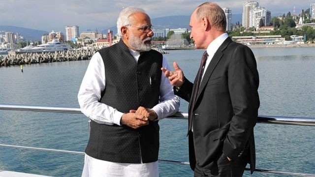 Зачем Меркель, Моди, Макрон и Абэ дружно приехали к Путину