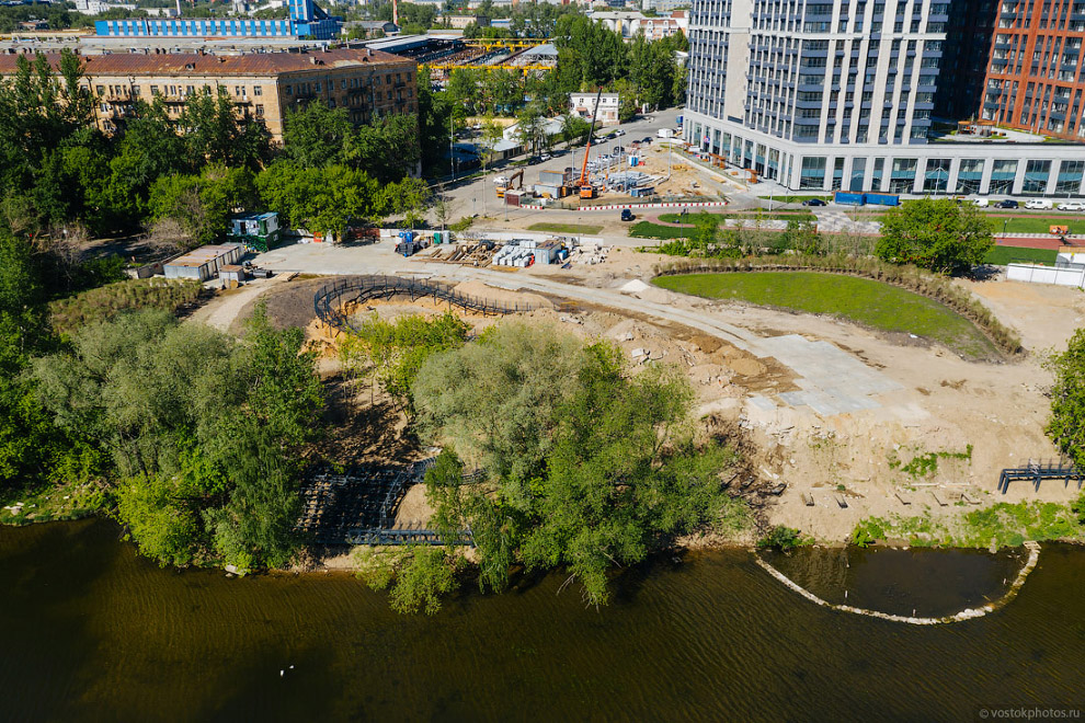 Новая набережная на месте бывшей промзоны города,Путешествия,Россия