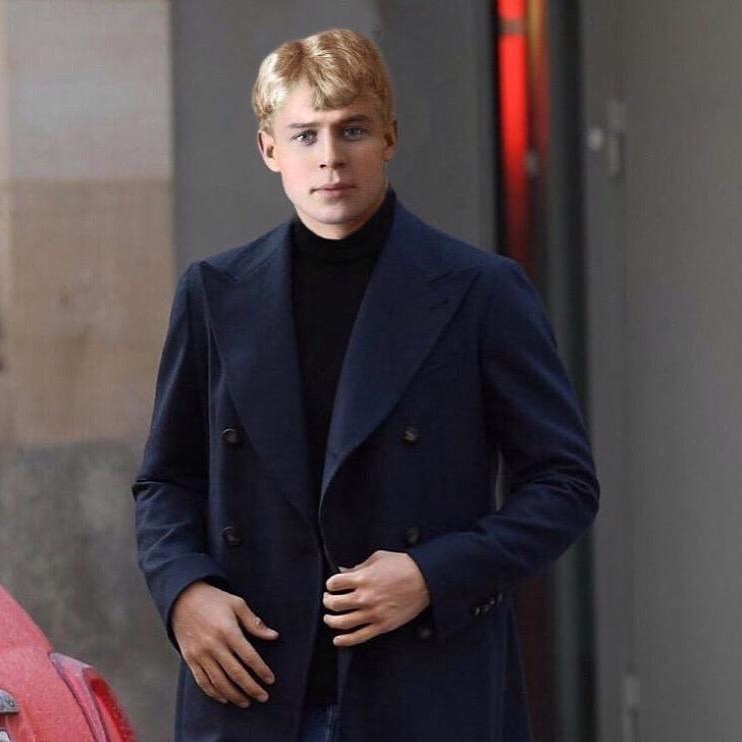 Русский поэт Серебряного века Сергей Есенин стал звездой Инстаграма Русский поэт Серебряного века Сергей Есенин стал звездой Инстаграма