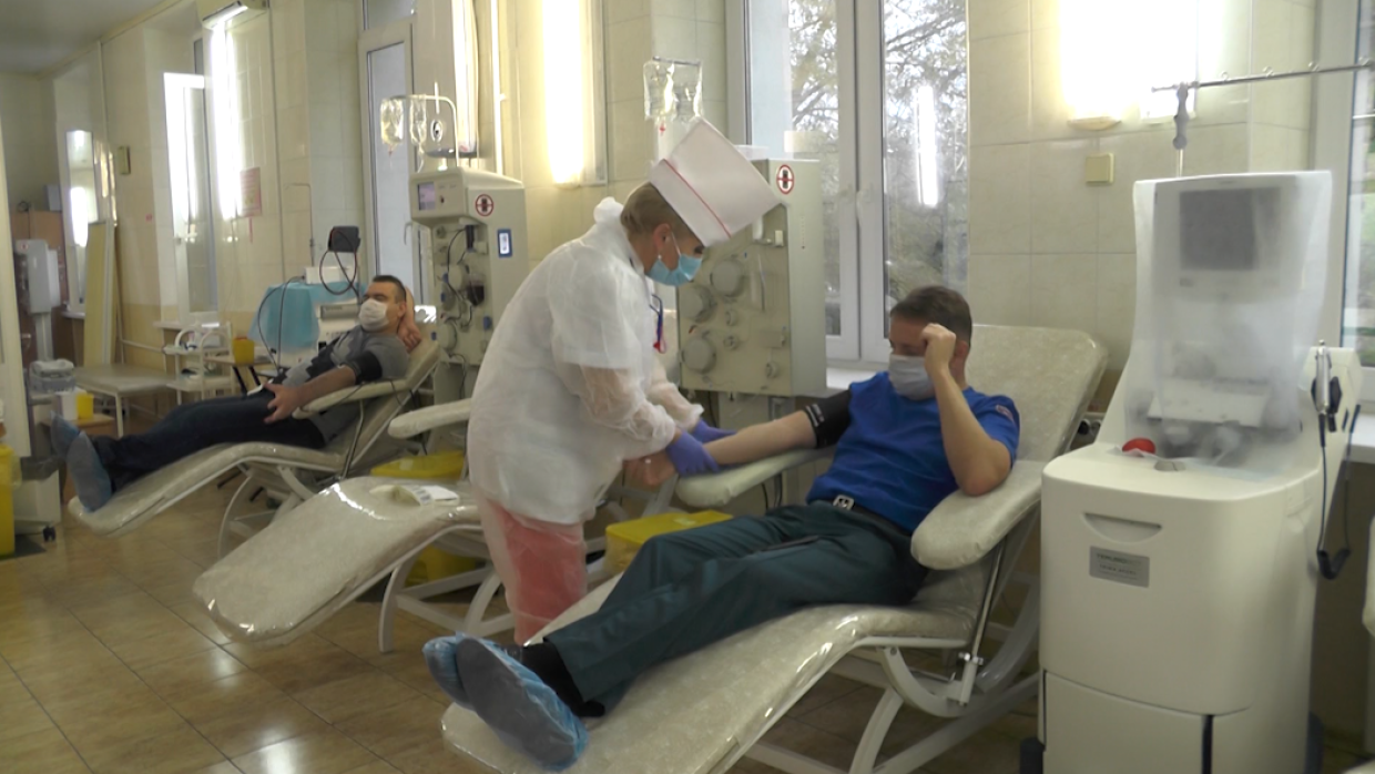 Более 300 петербуржцев сдали кровь в рамках субботней донорской акции