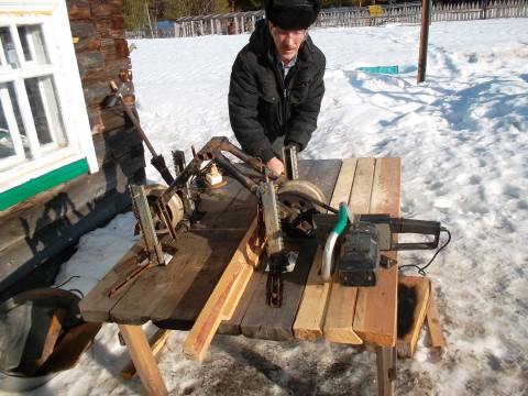 Домашняя пилорама своими руками из старого мотоцикла "Минск"