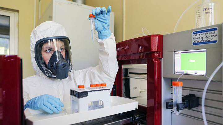 Методичка запущена: Пять западных мифов о русской вакцине