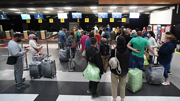 Россия внесла изменения в правила для приезжающих из-за рубежа граждан