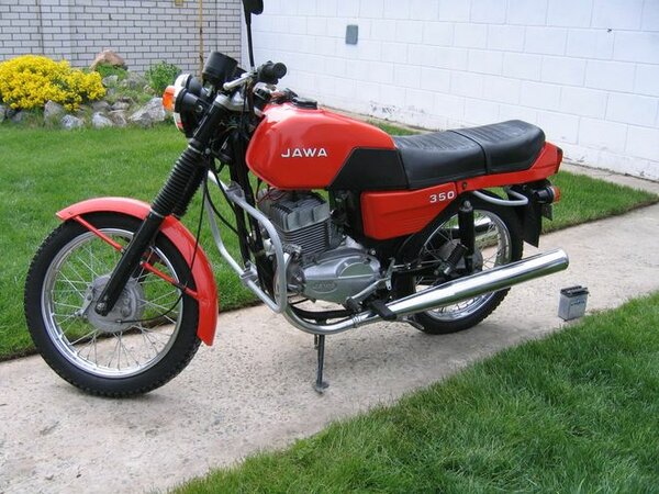 Лучше чем он в СССР не было, легендарный мотоцикл Ява 350 Лучше чем он в СССР не было, легендарный мотоцикл Ява 350 Мото