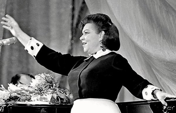 Клавдия Шульженко: самая красивая любовь в ее жизни