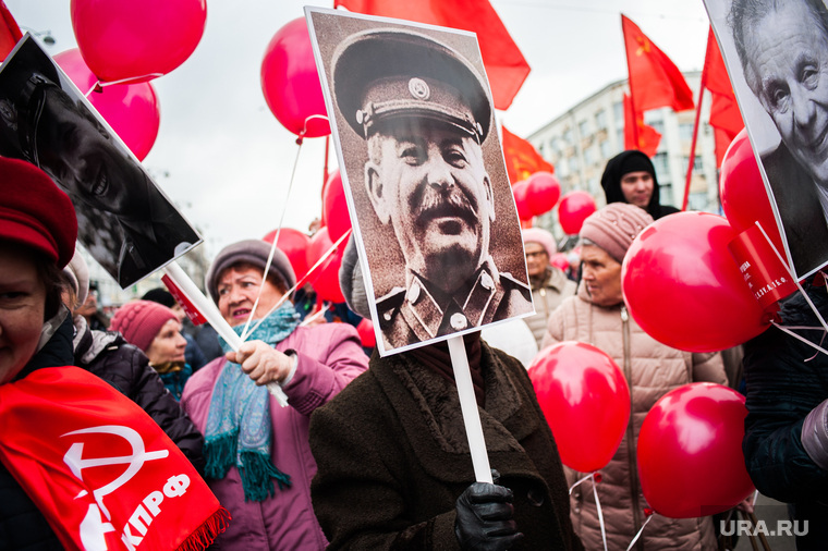 Следователь требует завести уголовное дело на Сталина Следователь требует завести уголовное дело на Сталина история России,общество,политика,россияне,СССР,Сталин