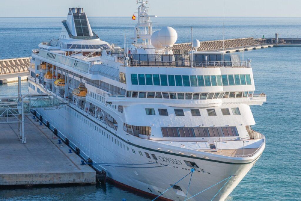 Вместо дома — океан: американка продала все, чтобы провести остаток жизни в круизе