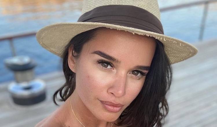 Журналисты выяснили, где российские звезды отдыхают зимой Журналисты выяснили, где российские звезды отдыхают зимой Шоу-бизнес