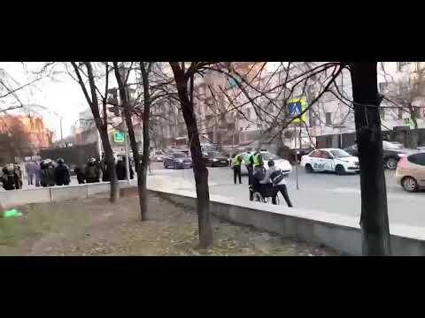 В сети появилось видео «чудесного исцеления» на митинге в защиту Навального