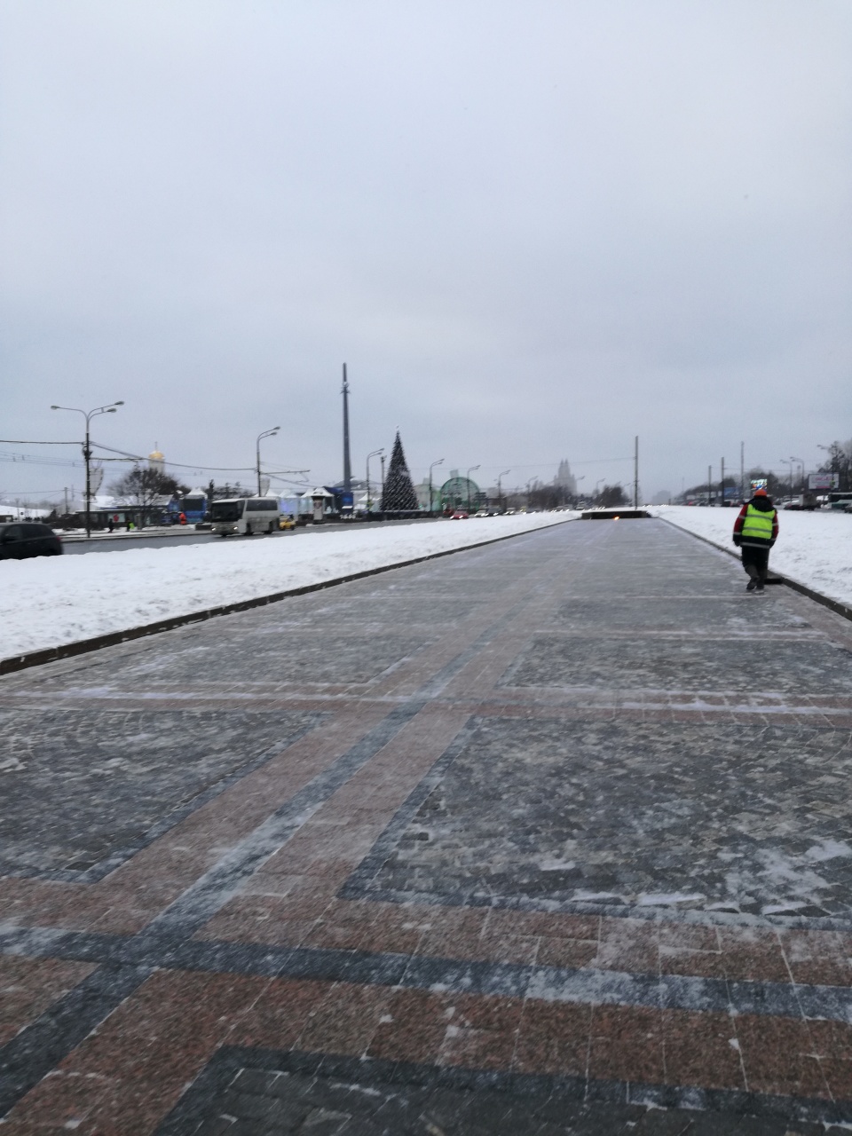 Ледовые скульптуры на Поклонной горе