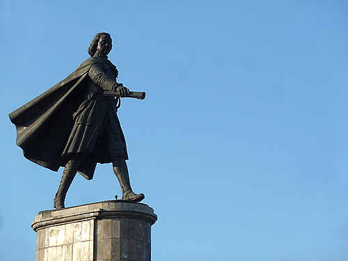 Памятник Петру Первому в Липецке