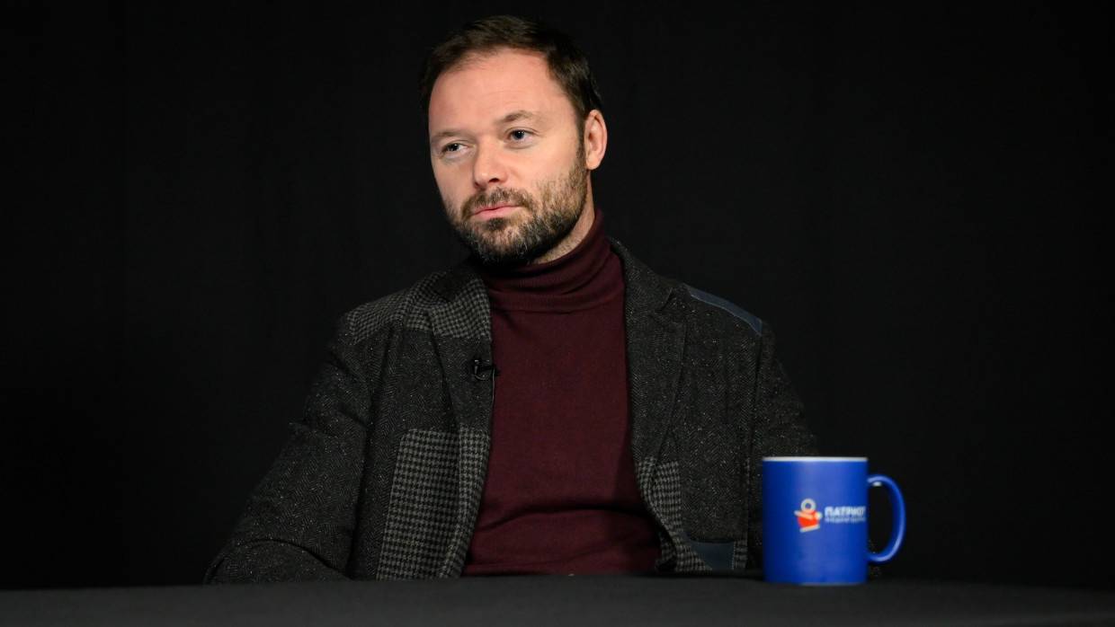 Серьезная болезнь актера Носкова в детстве стала поводом для обращения к богу