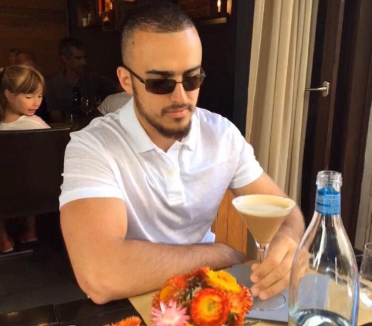 Взрослый внук Аллегровой восхищает фанаток 