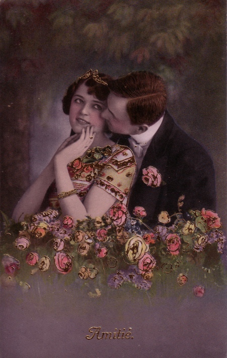 Ретро романтика: Любовь в винтажных фотографиях и открытках фотография