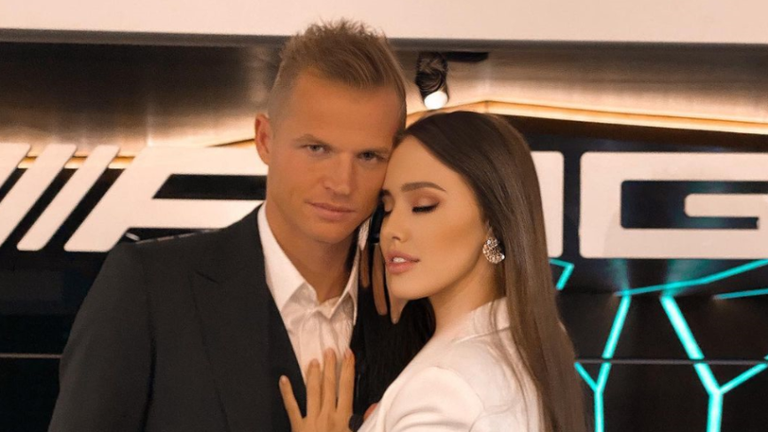 Тарасов и Костенко взяли паузу в интимной жизни из-за рождения сына