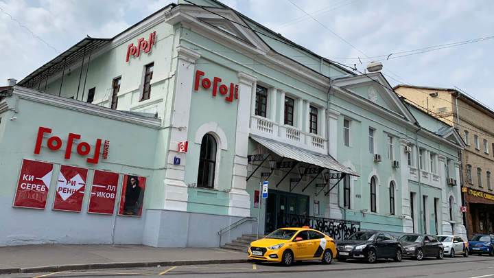 Режиссёра Серебренникова судят не за то, за что следовало бы Режиссёра Серебренникова судят не за то, за что следовало бы россия