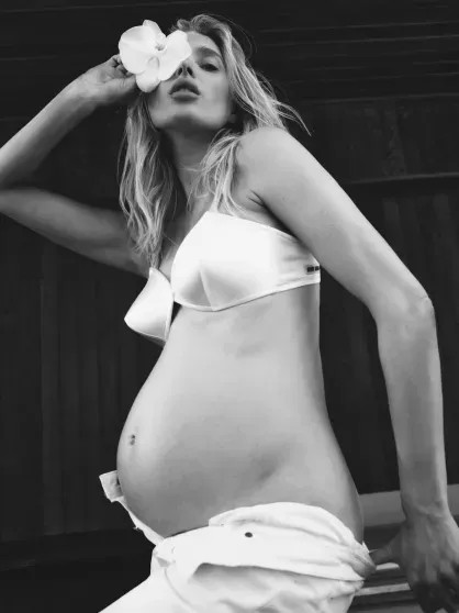 Эльза Хоск ждёт второго ребёнка Эльза, Дейли, модель, дочерьюЭльза, многие, ребёнка, второго, Secret, также, бренда, которая, другими, одним, многими, работала, Victoria’s, ангелов, 37летняя, другиеШведская, Максвелл