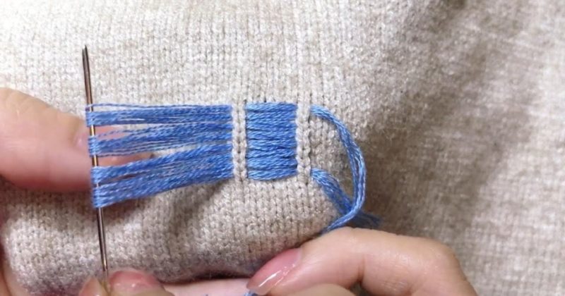 Простой способ незаметно заштопать дырку на вязаном изделии вязание,рукоделие