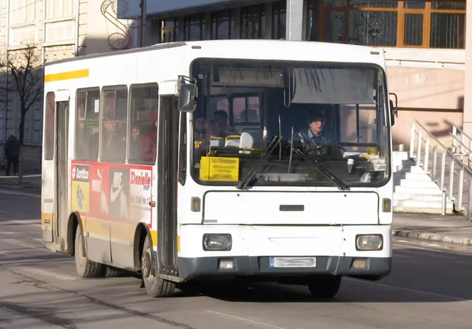 На снимке – автобус Grivbuz G12, продукция компании Grivița из города Китила. Автобусы в Китиле делают с 1993 года.