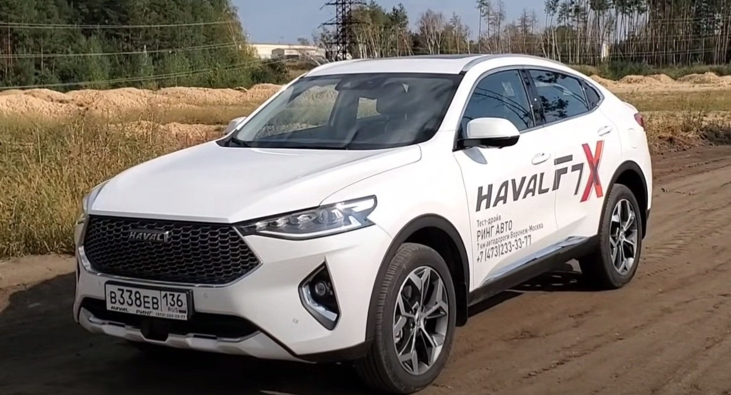 Блогер сравнил российскую и китайскую версии купе-кроссовера F7x