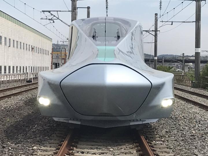 В Японии стартовали испытания самого быстрого поезда на планете