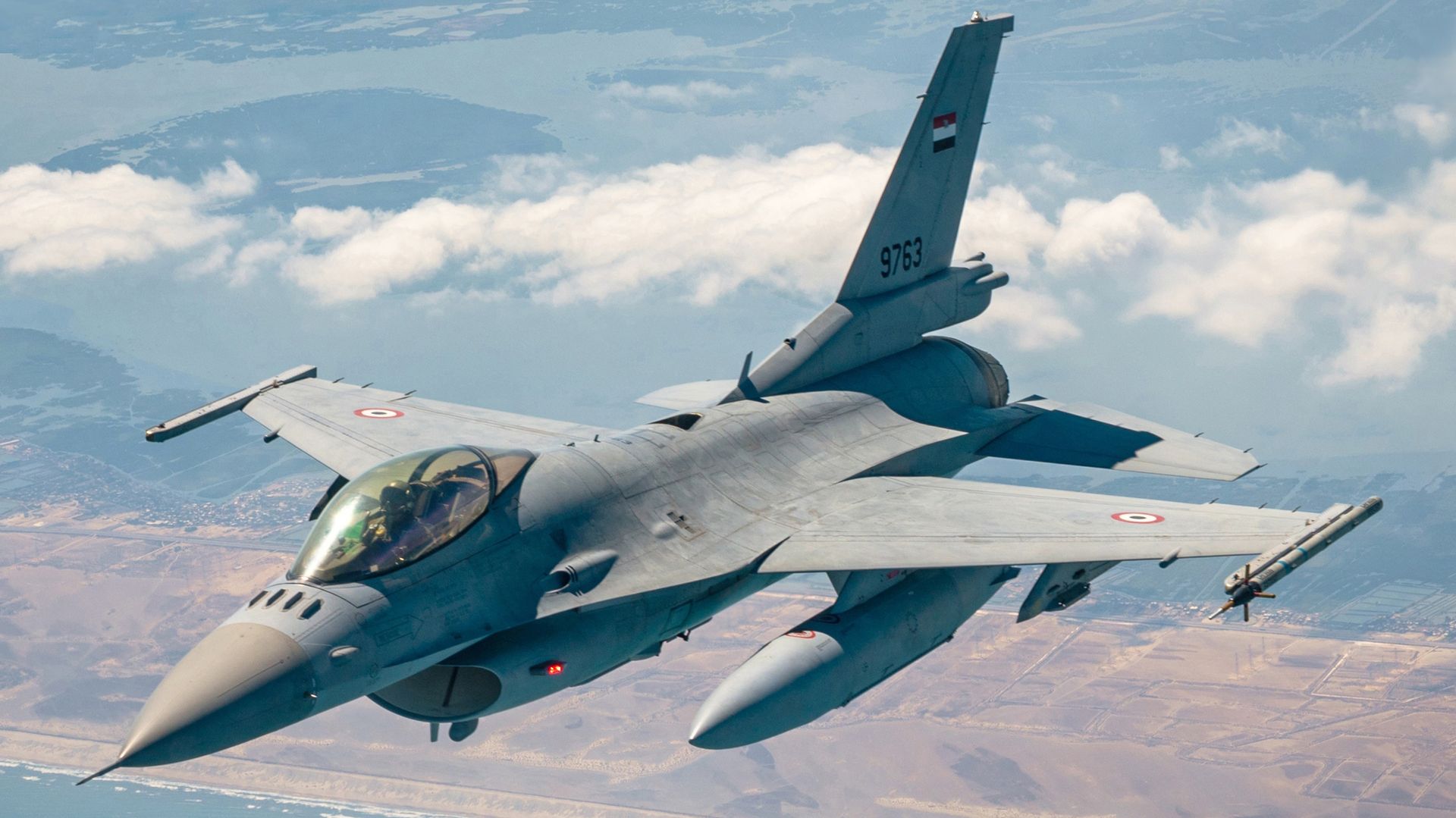 Читатели Daily Mail обвинили Запад в попытке развязать третью мировую войну поставками Украине F-16