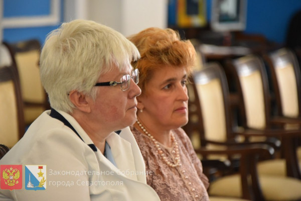 В Департаменте образования Севастополя игнорируют не только законы, но и судебные решения?