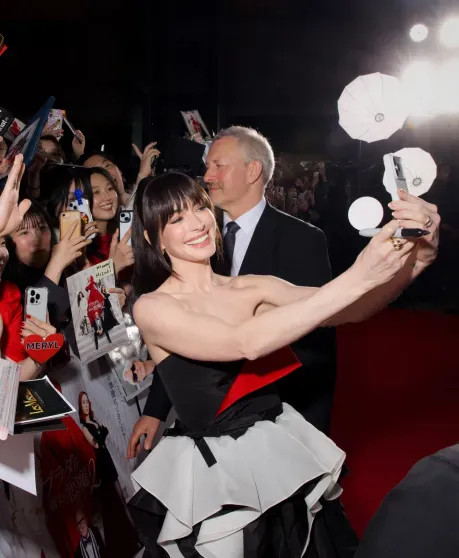 Мэрил Стрип и Энн Хэтэуэй посетили премьеру сиквела 