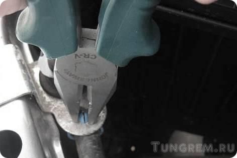 Замена вентилятора охлаждения радиатора Lada Kalina